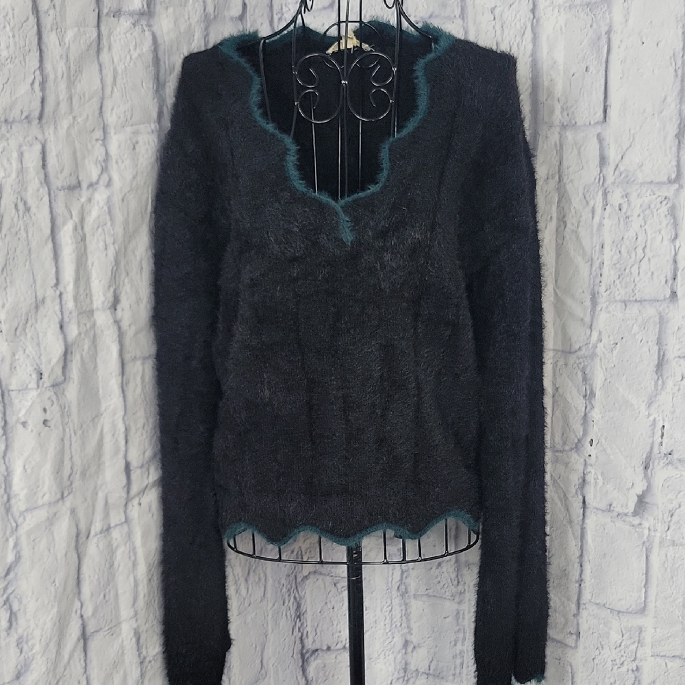 Mystree Fuzzy Knit Sweater Medium Black Teal Scalloped‎ Trim
